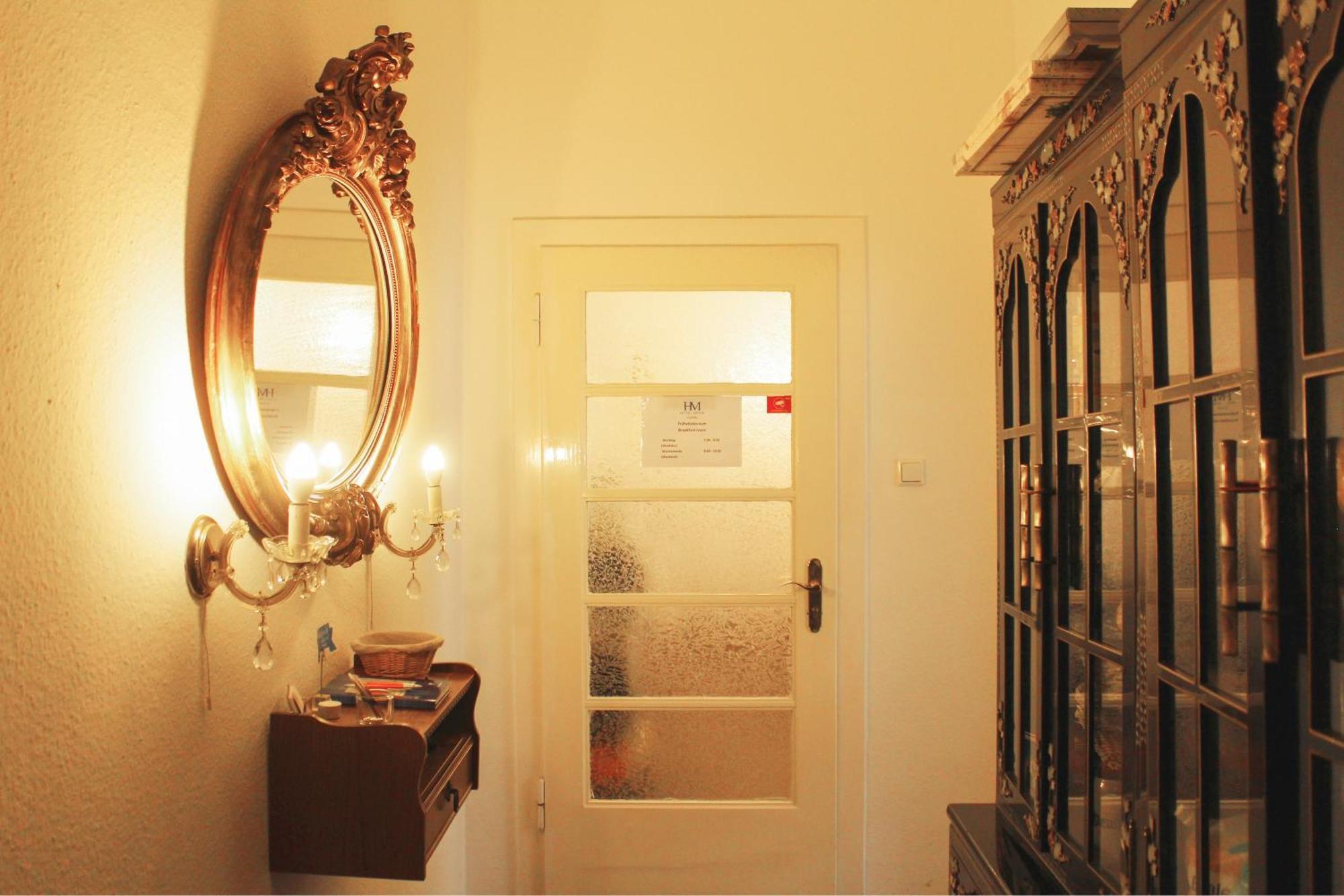 Hotel Moon Dusseldorf Bagian luar foto